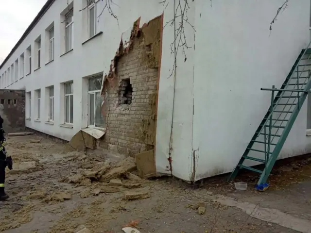 Image shows shelling damage in the Donbas