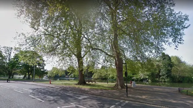 A junction between Bedford's Embankment and Bushmead Avenue