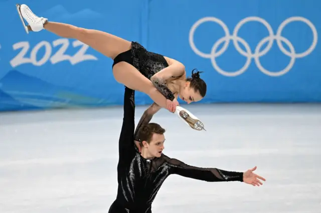 Aleksandra Boikova and Dmitrii Kozlovski