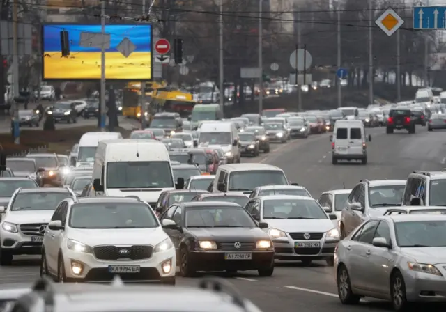 Cars leaving Kyiv