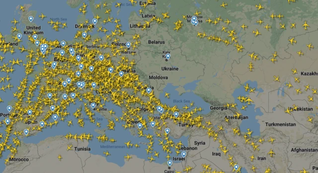 Flightradar image shows planes avoiding Ukraine airspace