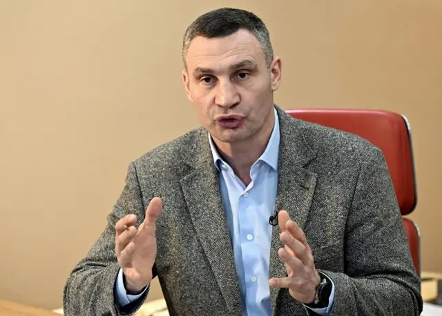 Vitali Klitschko speaking to reporters