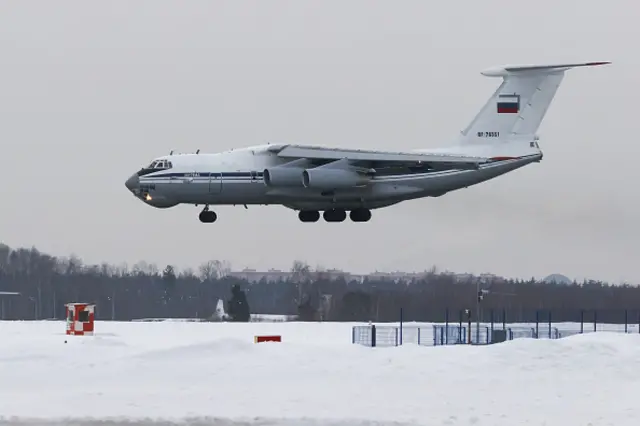 An IL-76 plane