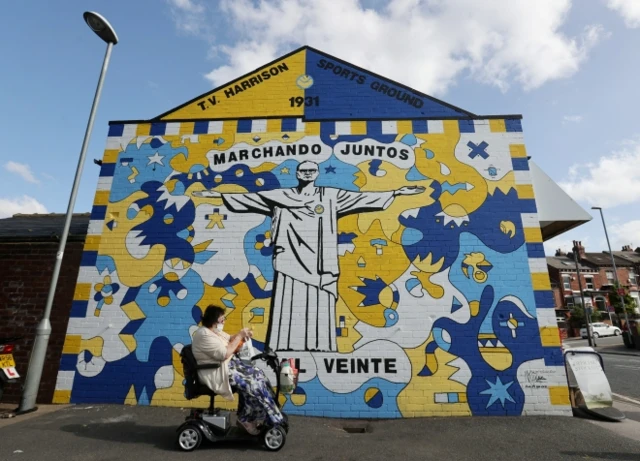 A mural of Leeds United manager Marcelo Bielsa on the side of a buliding close to Elland Road.