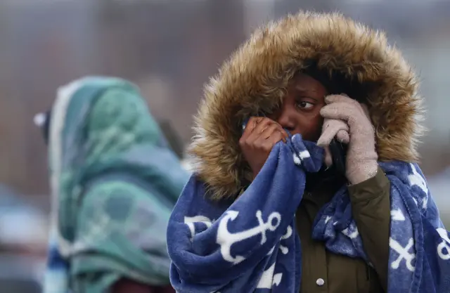 An African woman at the Ukraine-Poland border