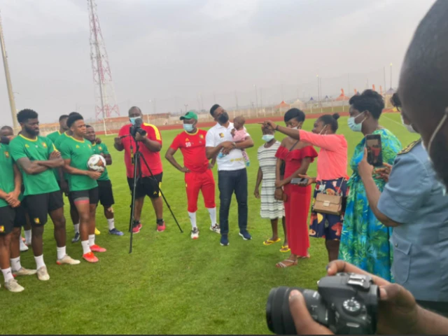 Fans at Cameroon training