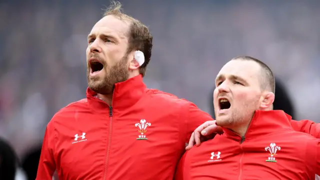 Alun Wyn Jones (left) and Ken Owens