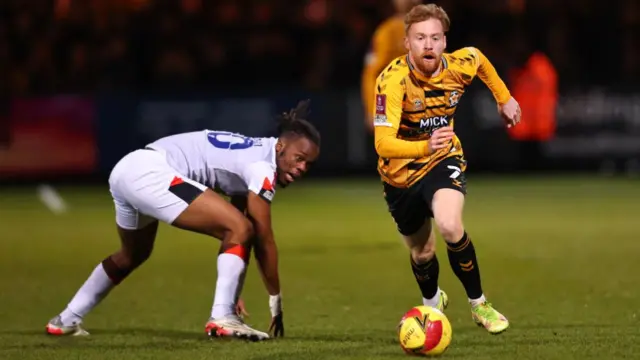 Cambridge Utd 0-2 Luton