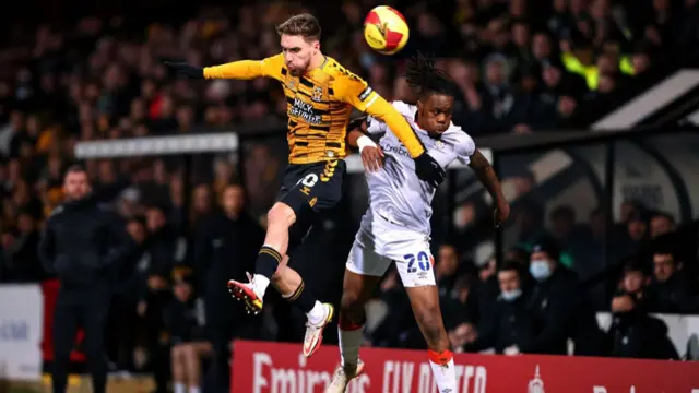 Cambridge Utd 0-2 Luton