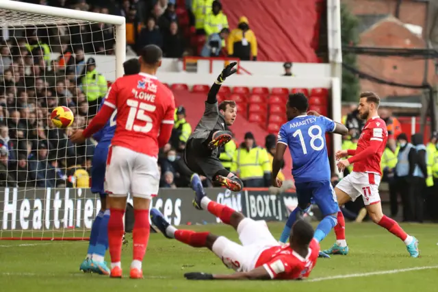 Zinckernagel scores for Nottingham Forest