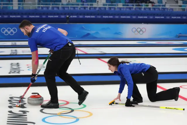 Italy in the mixed doubles curling