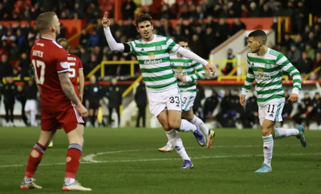 Matt O'Riley made it 2-0 to Celtic