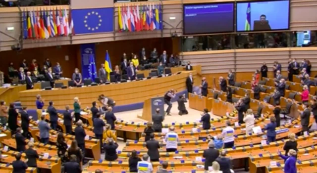 President Zelensky being applauded