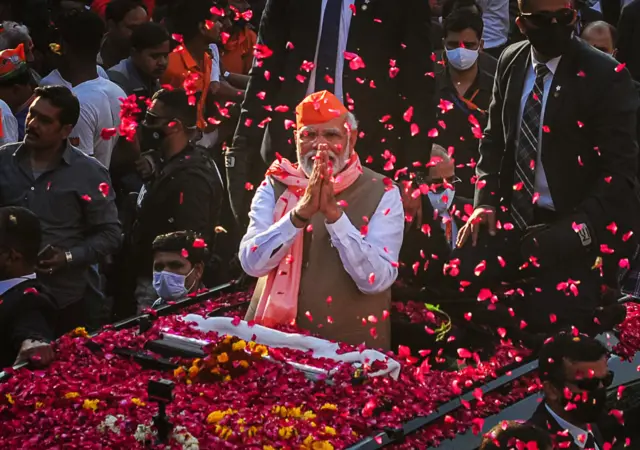 Mr Modi campaigning in Uttar Pradesh