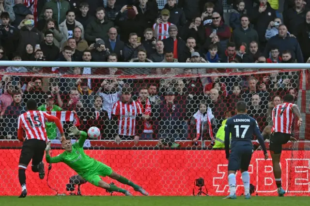 Brentford, Ivan Toney, penalty, Burnley