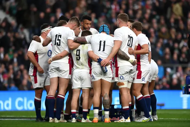 England huddle