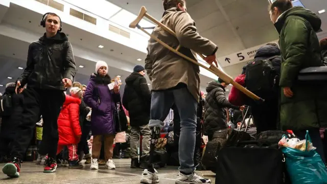 Refugees at Krakow station