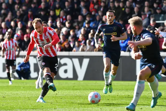 Christian Eriksen, Brentford, Burnley