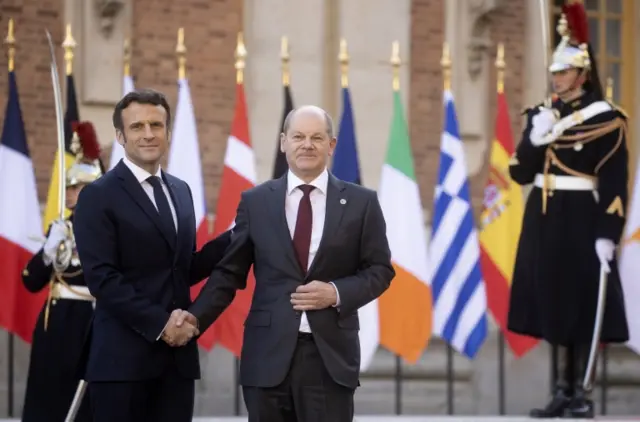 President Macron with Chancellor Scholz