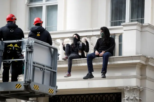 Members of an anarchist group have occupied a central London property linked to Russian oligarch Oleg Deripaska