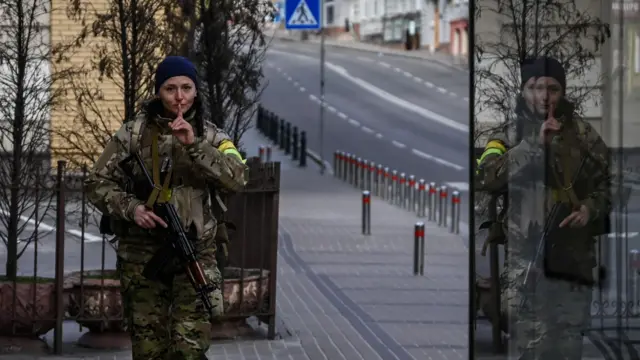 Ukrainian soldier in Kyiv