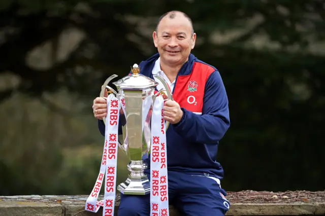 Eddie Jones with the Six Nations trophy in 2016