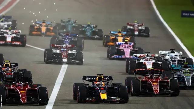 Clean start at the Bahrain Grand Prix