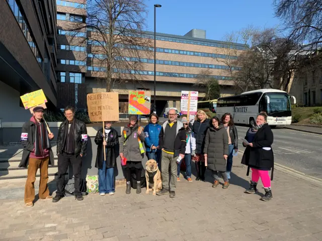 UC members on picket line a Newcastle University