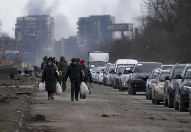 Civilians in Mariupol