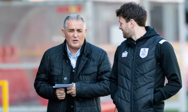 Owen Coyle (left) at Gayfield Park