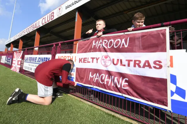 Kelty Hearts fans