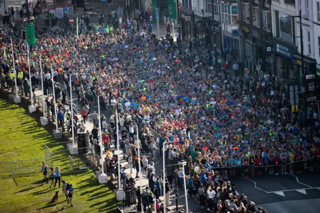 Cardiff half marathon start line