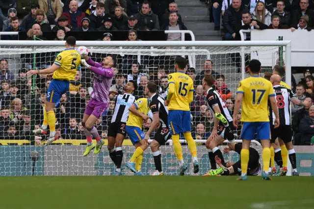 Lewis Dunk, Brighton, Newcastle United