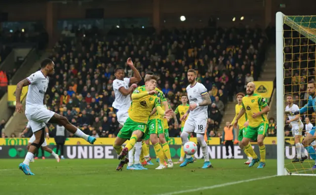 Ivan Toney, Norwich, Brentford