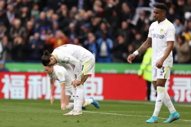 Junior Firpo, Pascal Struijk, Leeds United, Leicester City