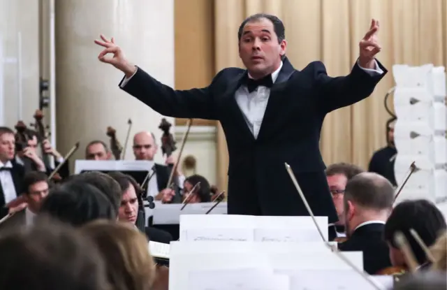 Tugan Sokhiev conducting the Bolshoi Theatre orchestra