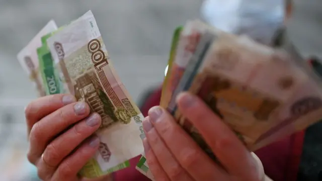 Russian rouble bank notes