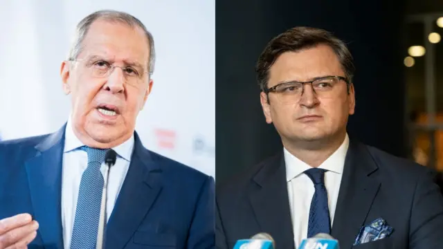 Russia's foreign minister Sergei Lavrov (L) and Ukrainian foreign minister Dmytro Kuleba (R)