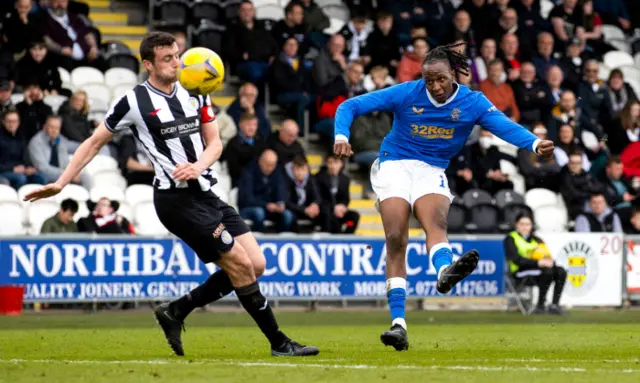 Joe Aribo scores for Rangers