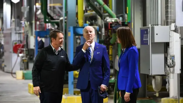 Biden tours an energy plant