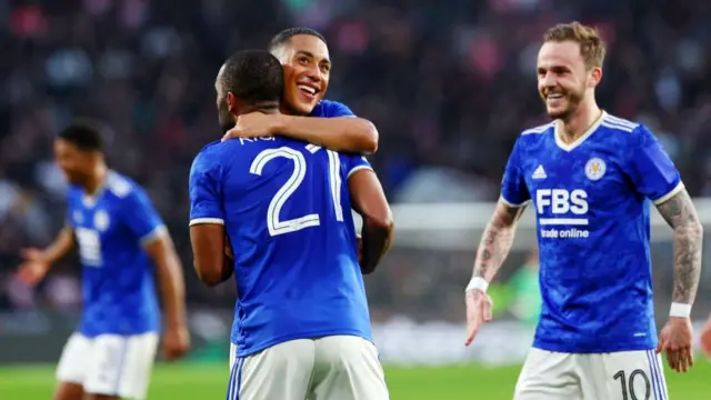 PSV 1-2 Leicester (Agg: 1-2)