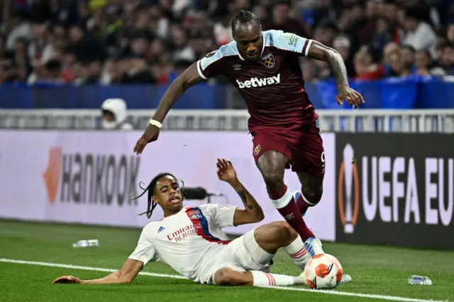 Lyon 0-3 West Ham (Agg: 1-4)