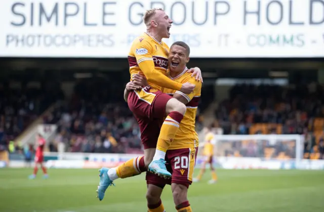 Dean Cornelius (left) and Joe Efford (right) celebrate making it 3-2