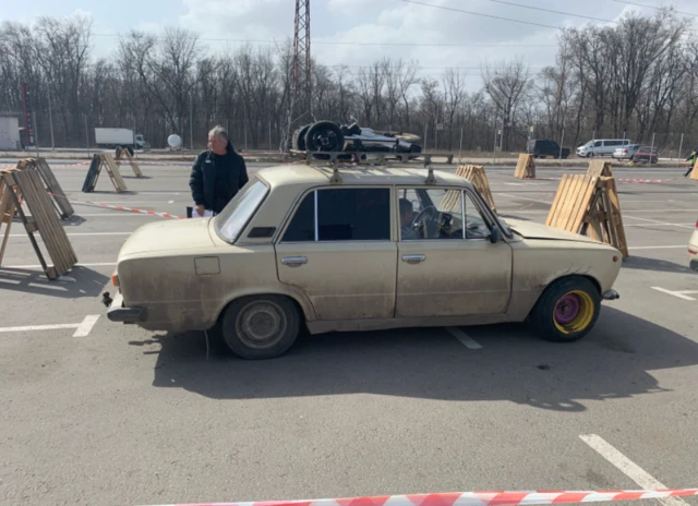 Private car out of Mariupol