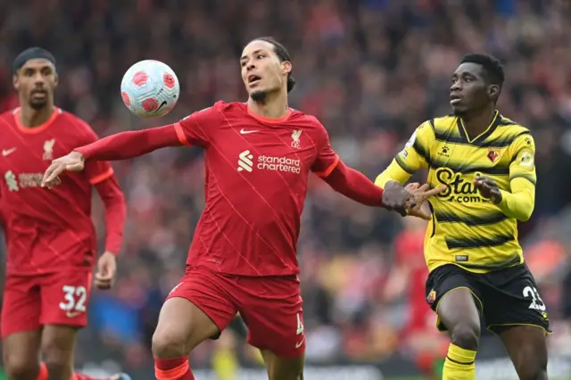 Virgil van Dijk, Ismaila Sarr, Liverpool, Watford, Premier League, Anfield