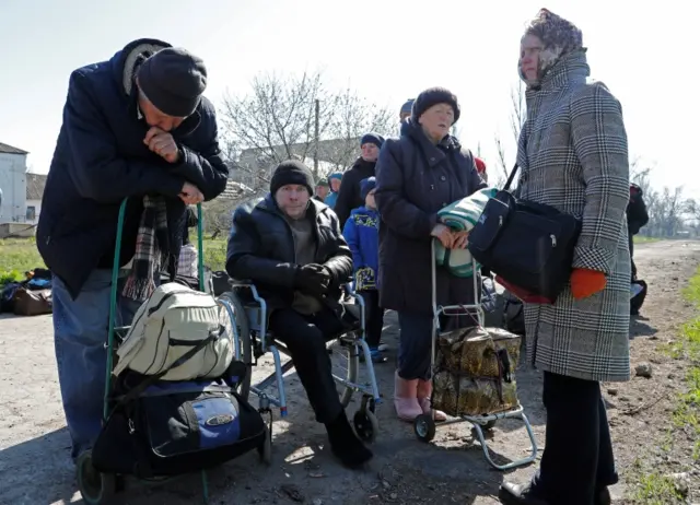 People fleeing Mariupol