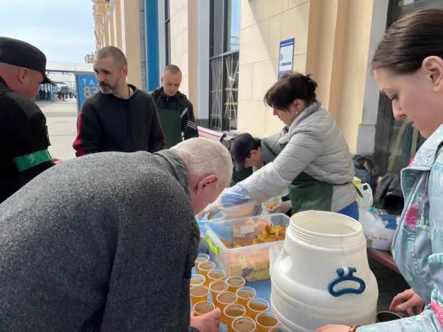 Volunteers in Zaporizhzhia