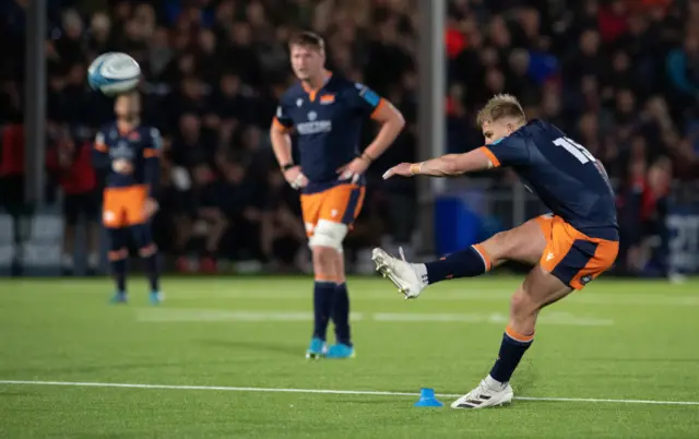 Jaco van der Walt kicks the game's decisive penalty