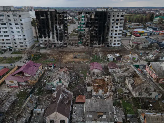 Damaged building in Ukraine.