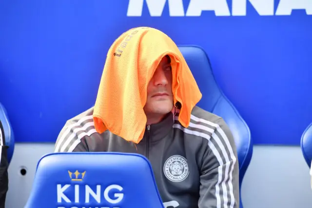 Jamie Vardy with a towel on his head